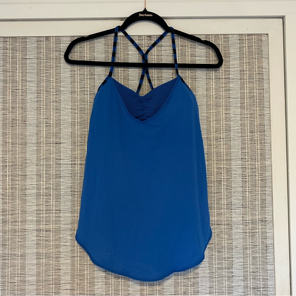 LULULEMON TOP